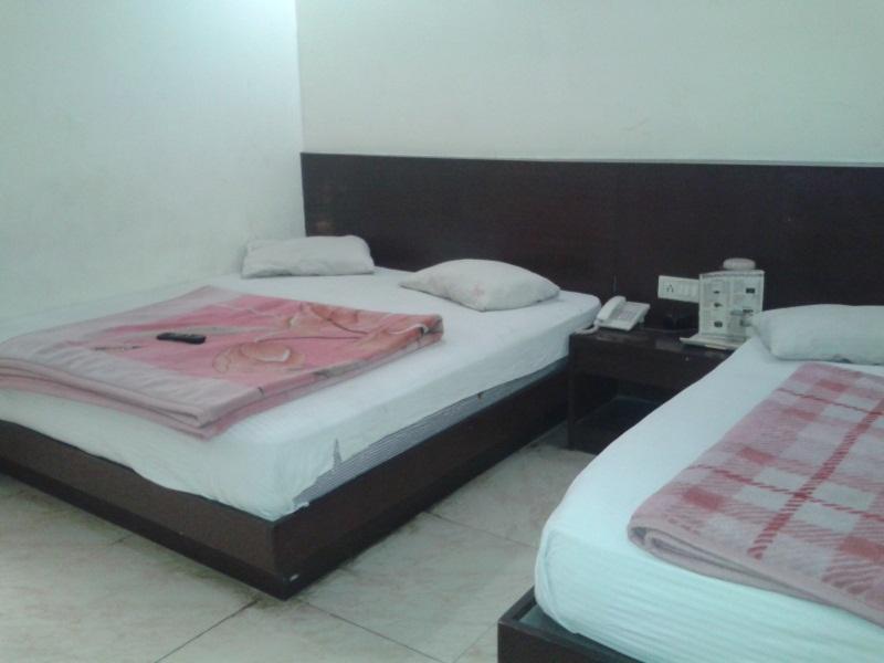 Hotel Seven Seas Inn Nuova Delhi Esterno foto